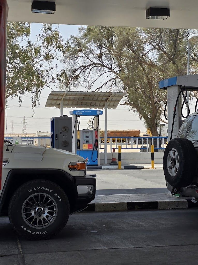A photograph of Nuwaiseeb gas station